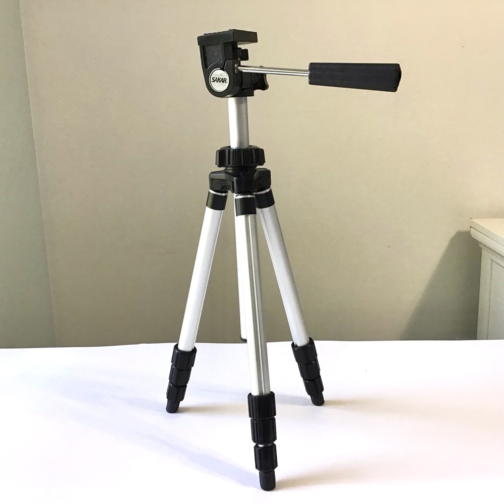 Sakar Tripod Adjustable Height Extends 16” to 44” Photo & Video